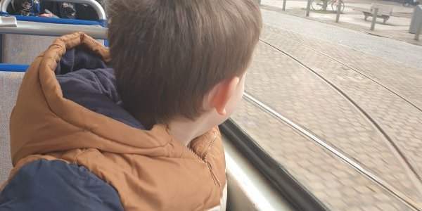 Trams, bus et trains gratuits pour les enfants jusqu'à 11 ans !